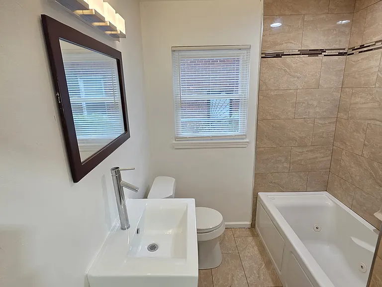 11415 Auburn St — Photo 18