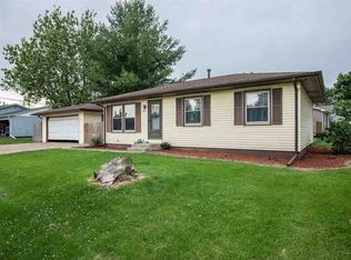 1906 3rd St W, Milan, IL 61264