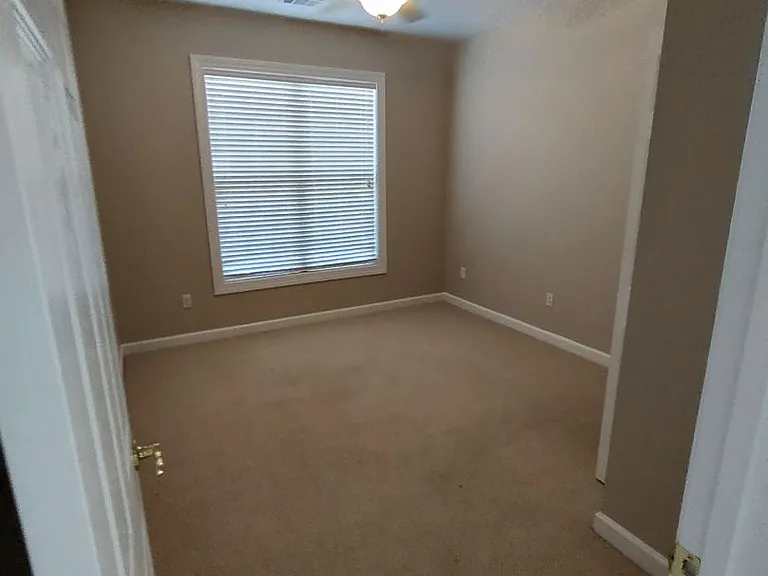 165 Oak Forest Rd — Photo 13