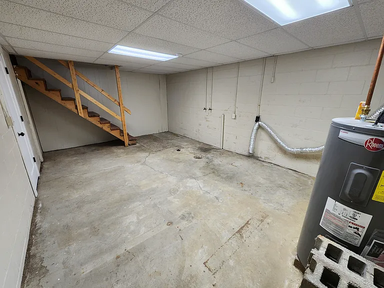 Basement Laundry