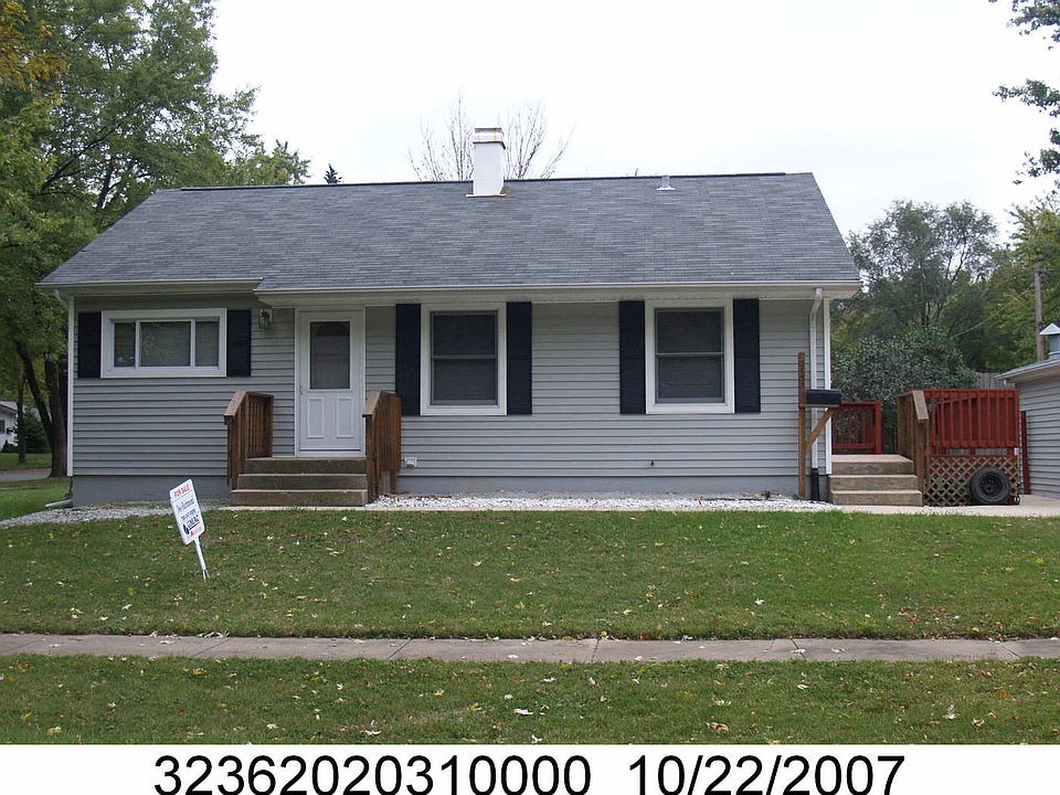 1st image of 2132 223rd Pl