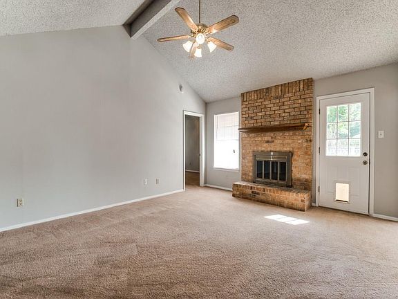 4th image of 737 Hampshire Dr