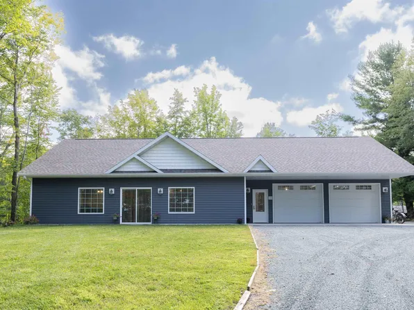 335 Brookton Rd, Marquette, MI 49855