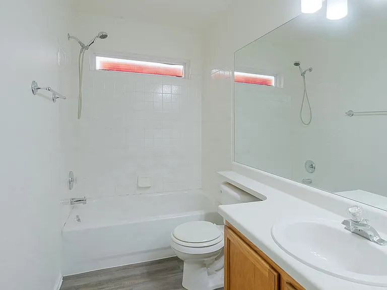 8302 Cooper River Dr — Photo 15