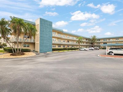 5750 80th St N UNIT B106, Saint Petersburg, FL, 33709