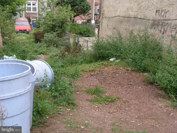 6514 Tulip St, Philadelphia, PA 19135