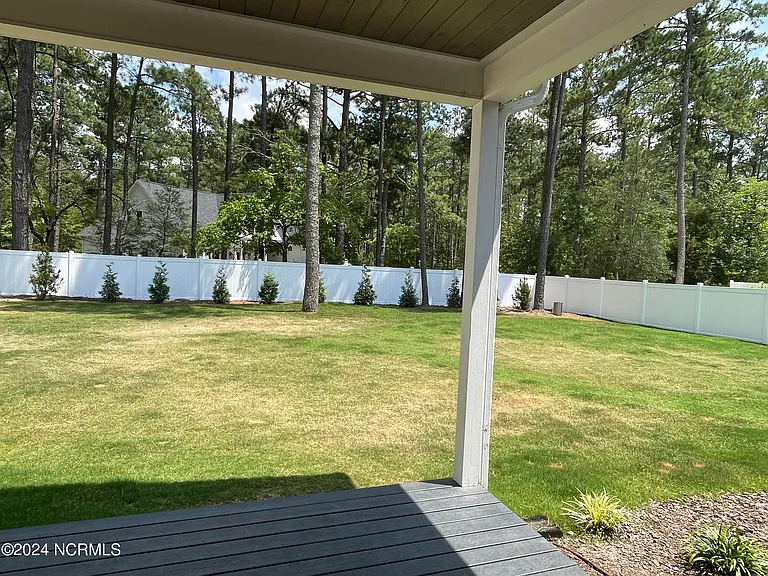 1267 Linden Rd — Photo 20