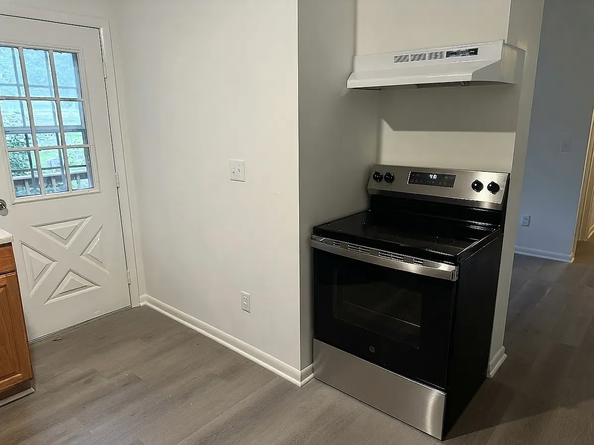 2 bed, 900 sqft, $1,850 — Photo 4
