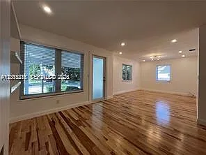 250 SW 19th Rd — Photo 3