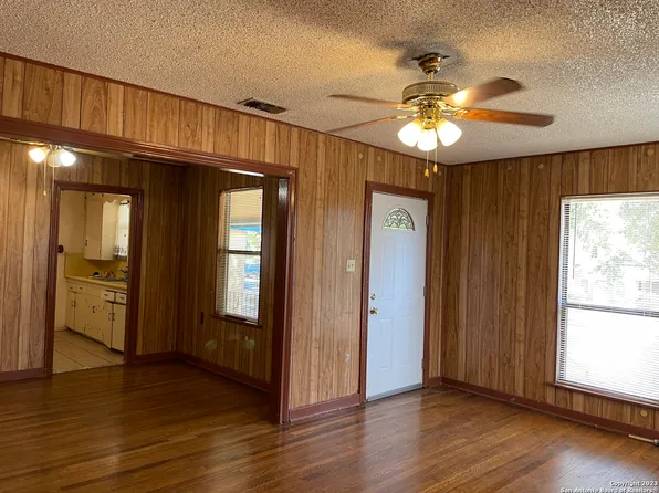 1630 E HIGHLAND BLVD, San Antonio, TX 78210