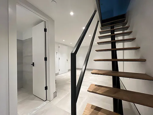 Rented by Pear NYC LLC | media 44