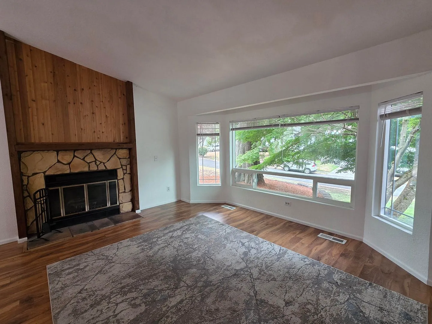 4 Bedroom Home In Convenient Bremerton Location! — Photo 2
