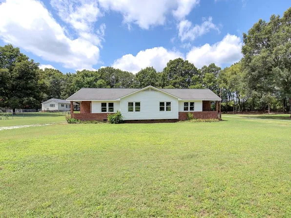 109 Joshua Rd, Woodruff, SC 29388