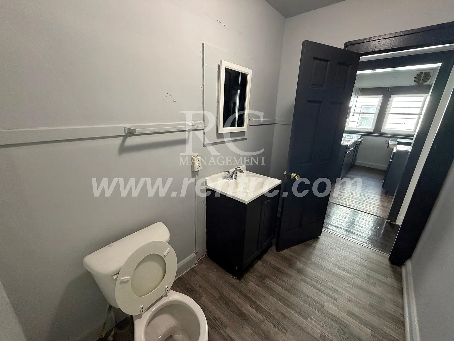 3 bed, 1150 sqft, $950 — Photo 4