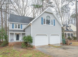 203 Leeward Ct, Cary, NC 27511