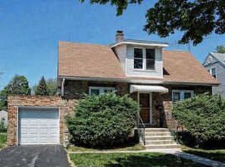 1046 Rose Ave, Des Plaines, IL