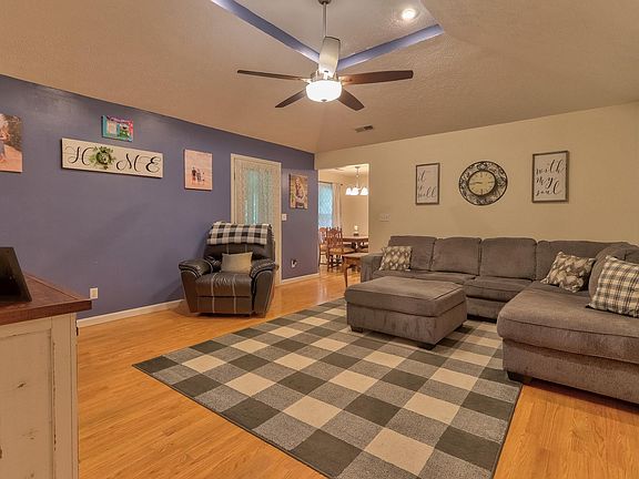 5th image of 763 S Melchoir Dr W