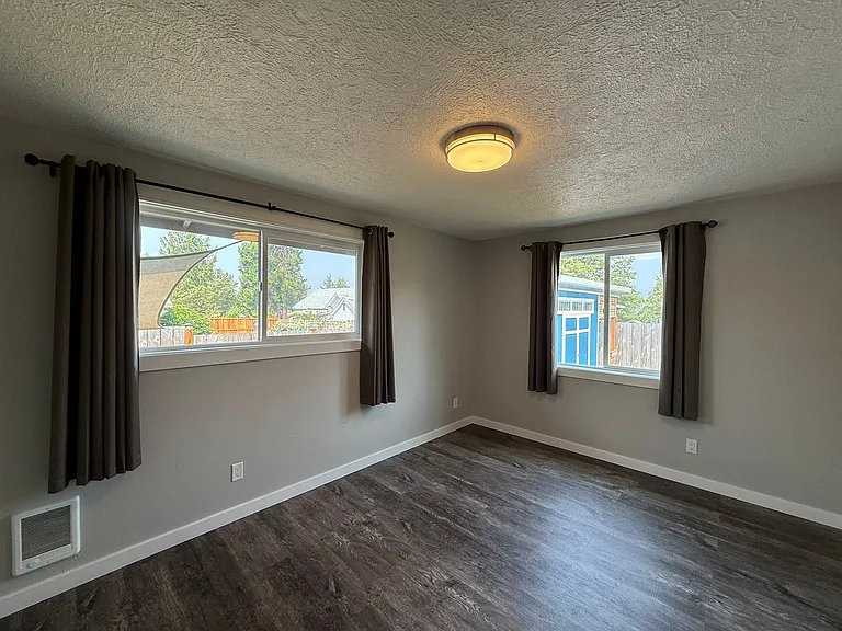 640 Lincoln Ave — Photo 19