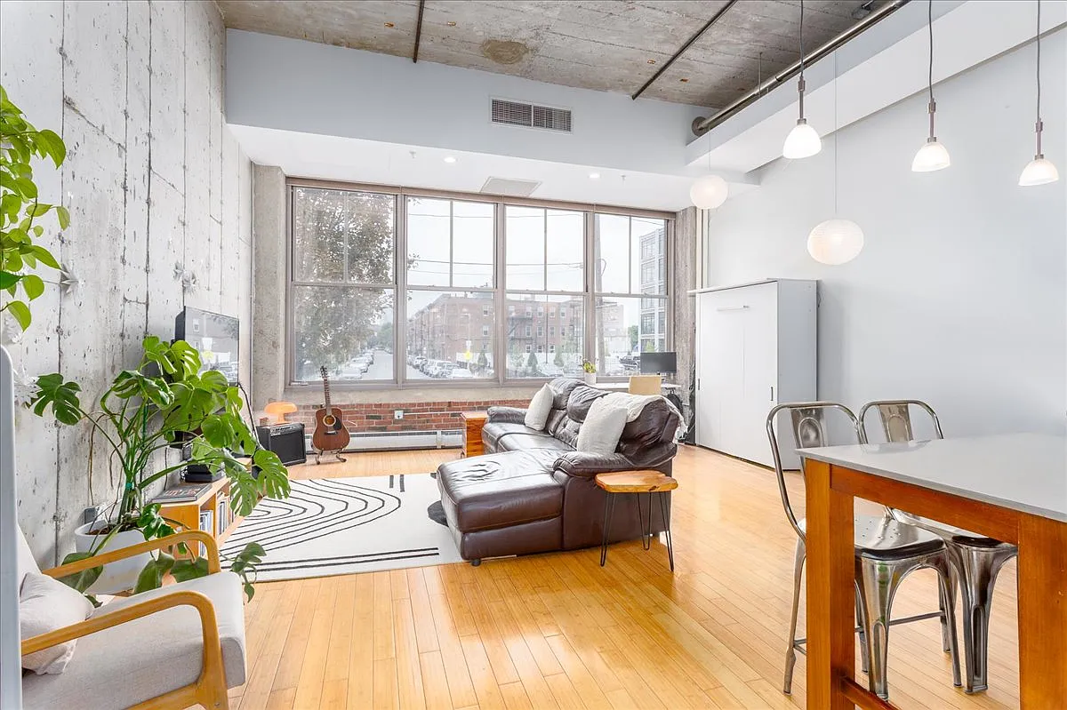 1 bed, 861 sqft, $3,000 — Photo 1