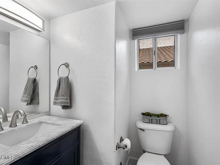 1676 W Stanford Ave — Photo 9