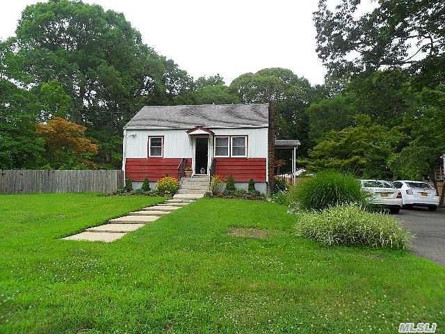 1st image of 222 Larch Ln