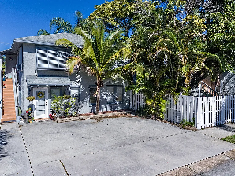 4205 N Flagler Dr #8 — Photo 10