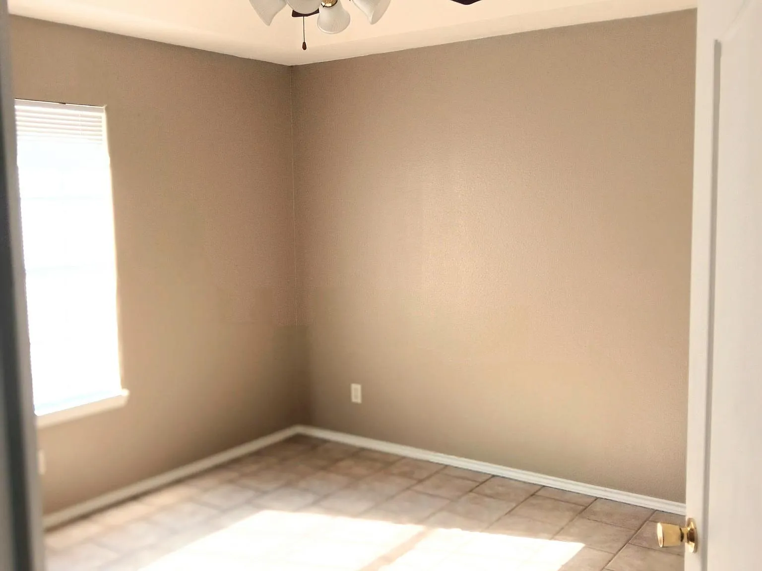 2 bed, 945 sqft, $850 — Photo 4