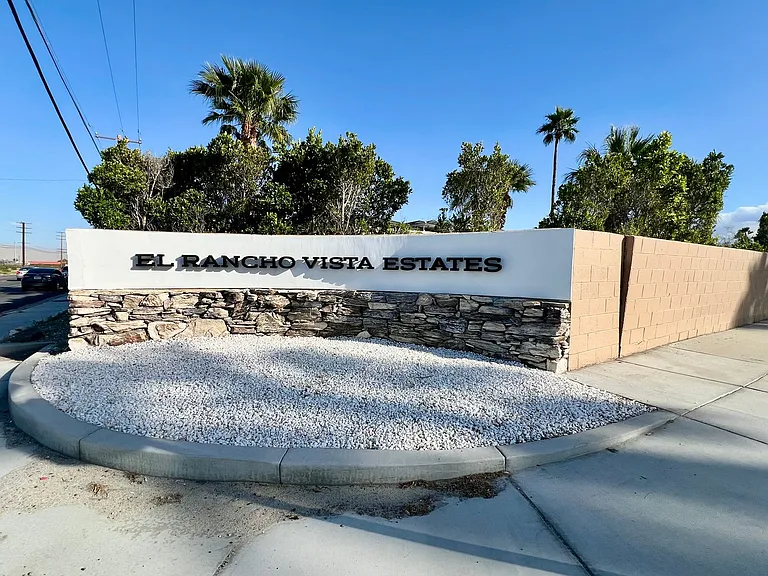 3663 E Paseo Barbara — Photo 31