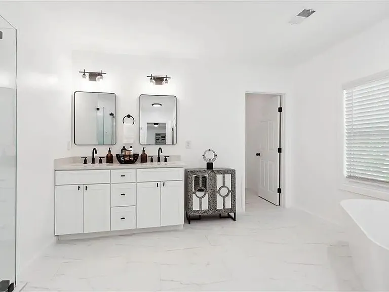 725 Alta Pl NW — Photo 13