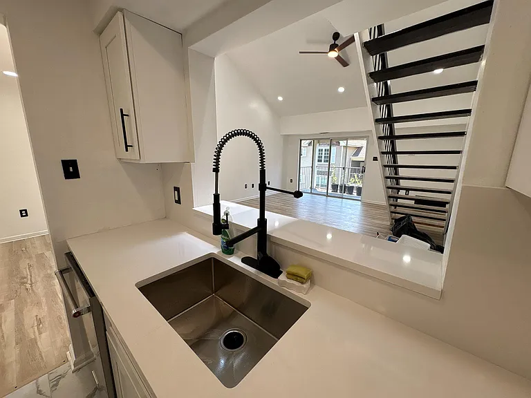 72304 Delaire Landing Rd #304 — Photo 19