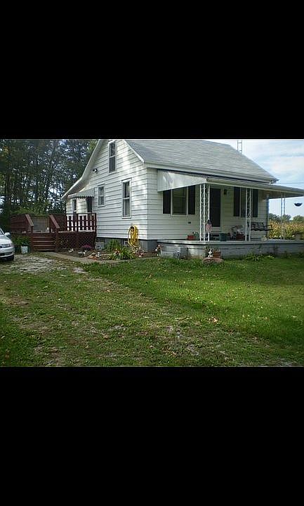 2nd image of 5963 Mahoning Ave NE
