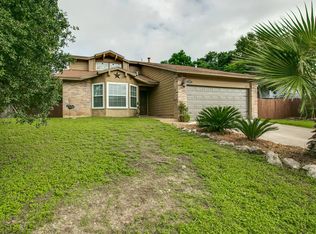 8247 Shallow Creek Dr, San Antonio, TX 78251