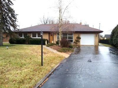 16W361 95th Pl, Burr Ridge, IL, 60527