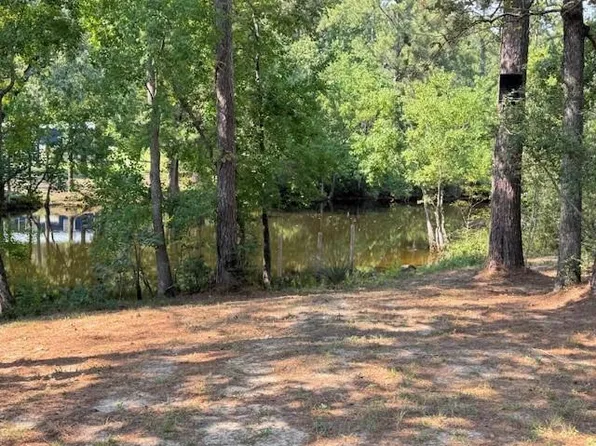 315 Cessna Rd, Trinity, TX 75862