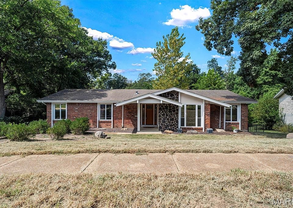1st image of 605 Forrester Dr