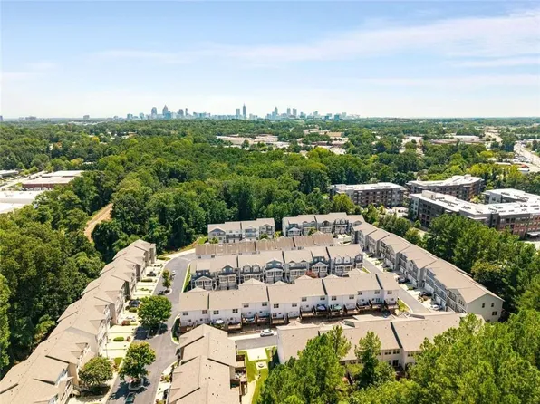 1781 Liberty Pkwy NW, Atlanta, GA 30318