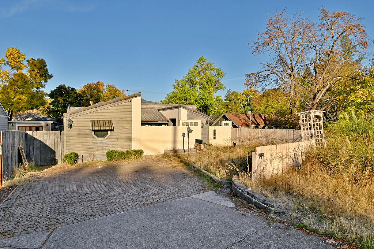 149 S Keene Way Dr photo 1