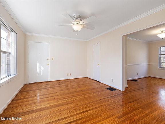 4th image of 114 Crescent Ave APT D1