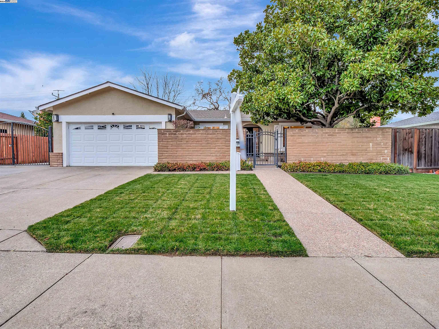 2873 Springdale Ln photo 1