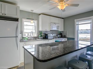 652 Highland Rd, Tiverton, RI 02878