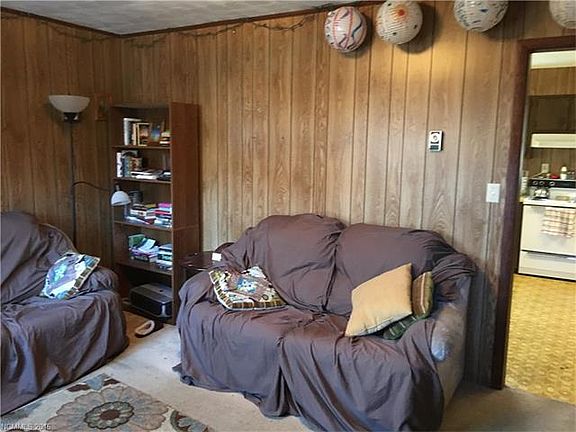 4th image of 217 Boyd Ave
