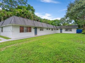 4546 SW 51st St, Fort Lauderdale, FL