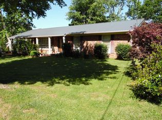 713 Brenda Ave, Loretto, TN 38469