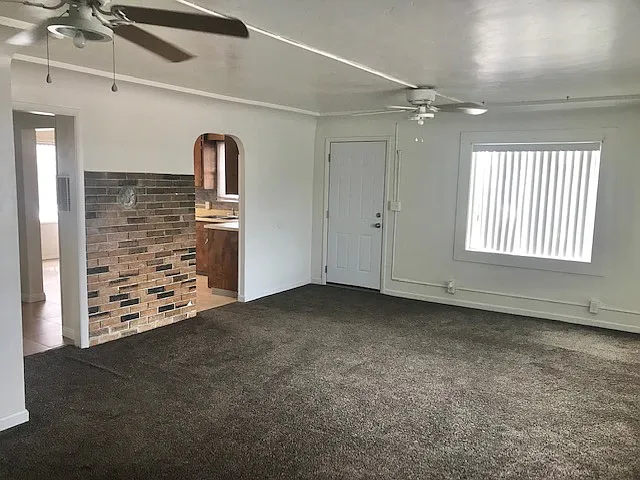 239 S 200 W — Photo 9