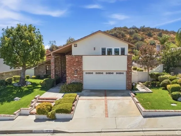 23134 La Granja Dr, Santa Clarita, CA 91354