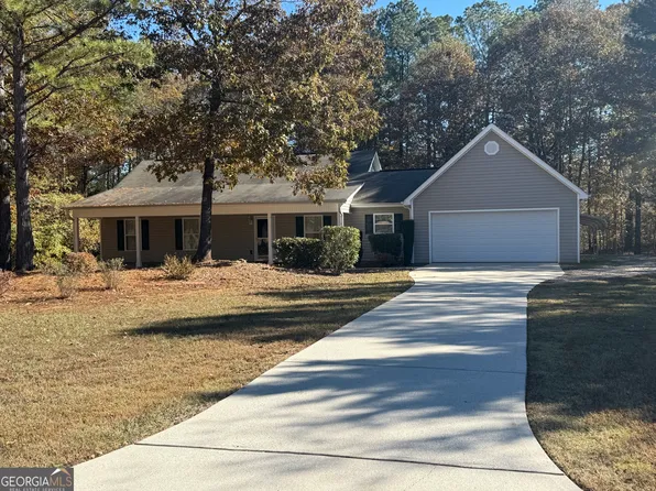 104 Cedar Ridge Dr, Lagrange, GA 30241