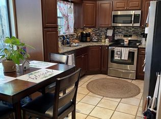 7 Southern Pl, Laurel, MS 39440