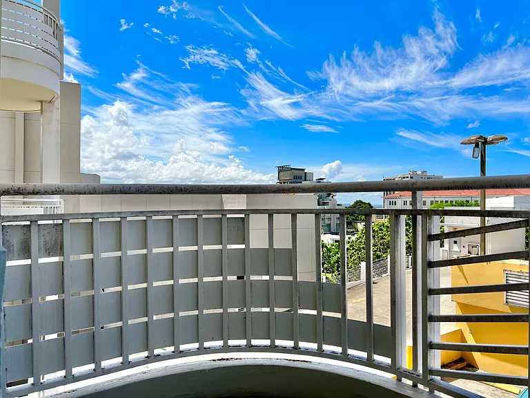 310 Avenida De Diego — Photo 41