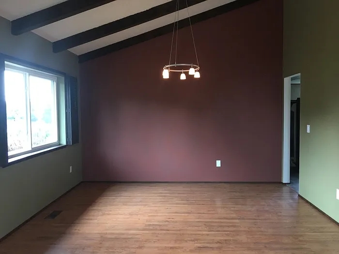 3 bed, 2.5 bath, 2432 sqft, $3,400 — Photo 4