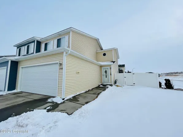 1500 Harvest Moon Dr, Gillette, WY 82718